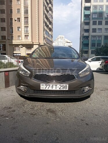 Kia  2012, 4,345 km - 1.6 l - Bakı