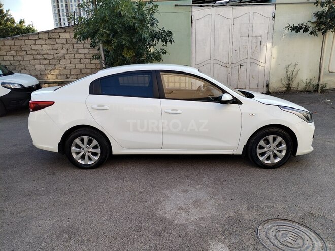 Kia Rio 2018, 190,001 km - 1.6 l - Bakı