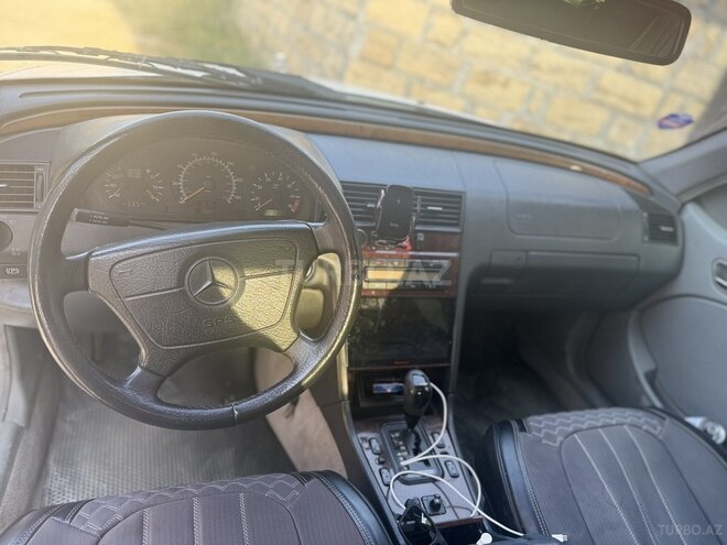 Mercedes C 230-5