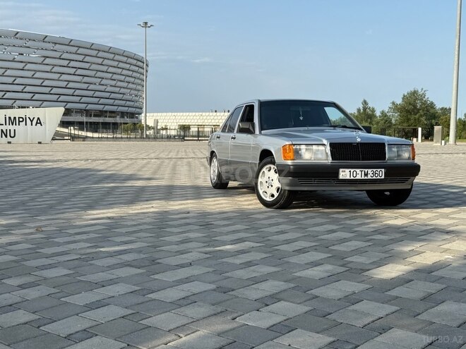 Mercedes 190 1992, 302,287 km - 2.0 л - Bakı