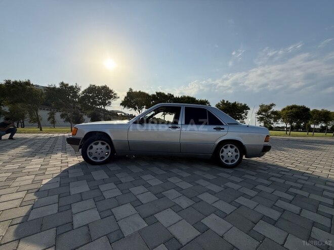 Mercedes 190 1992, 302,287 km - 2.0 л - Bakı