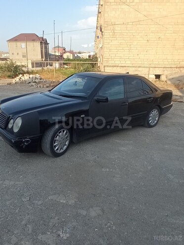 Mercedes E 240 1999, 324,651 km - 2.4 l - Bakı