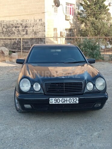Mercedes E 240 1999, 324,651 km - 2.4 l - Bakı