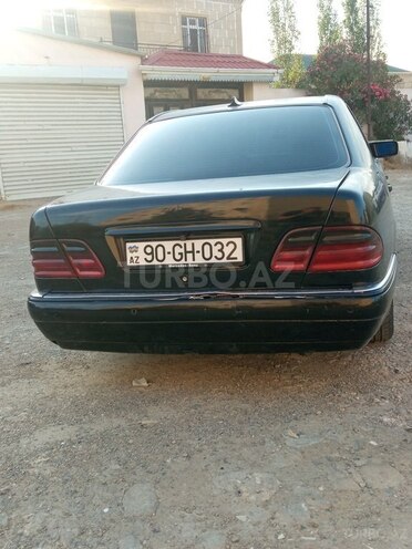 Mercedes E 240 1999, 324,651 km - 2.4 l - Bakı