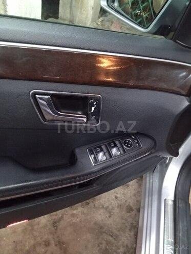 Mercedes E 220 d 2009, 242,000 km - 2.1 l - Bakı
