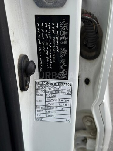 Toyota Land Cruiser Prado-11