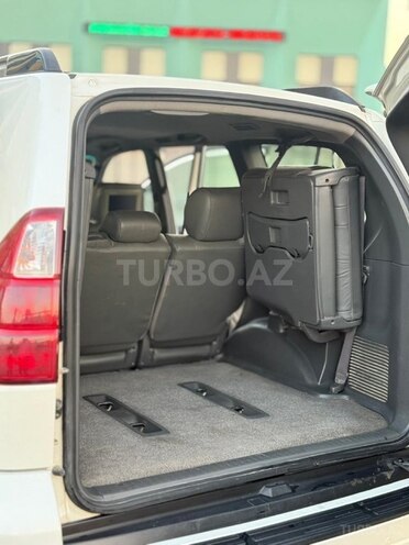 Toyota Land Cruiser Prado-5