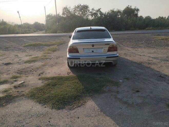 BMW 528 1998, 314,560 km - 2.8 l - İmişli