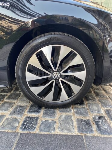 Volkswagen Jetta-5