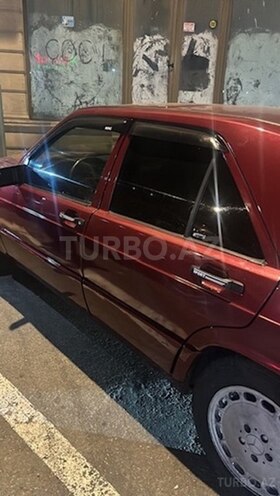 Mercedes 190 1992, 300,000 km - 2.0 l - Qəbələ