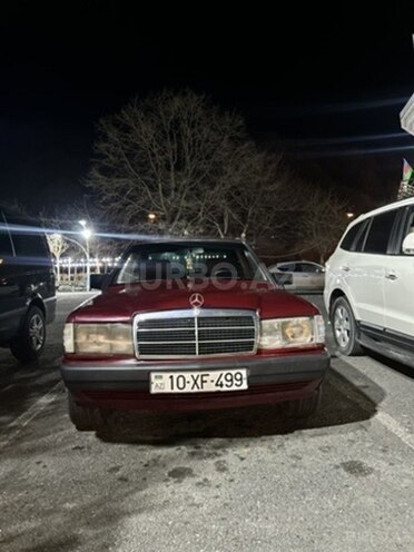 Mercedes 190 1992, 300,000 km - 2.0 l - Qəbələ
