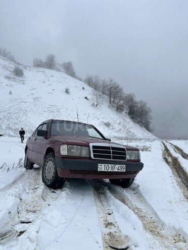 Mercedes 190 1992, 300,000 km - 2.0 l - Qəbələ