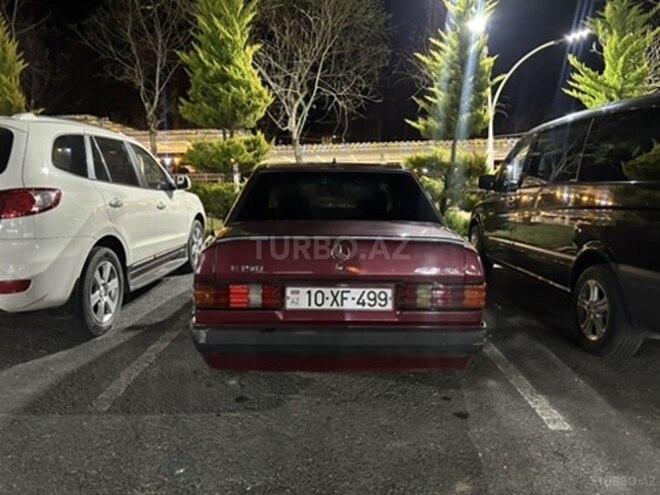 Mercedes 190 1992, 300,000 km - 2.0 l - Qəbələ