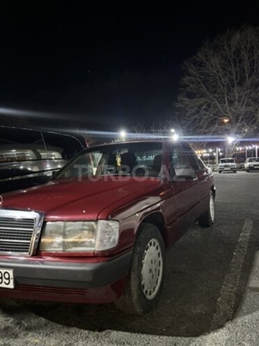 Mercedes 190 1992, 300,000 km - 2.0 l - Qəbələ