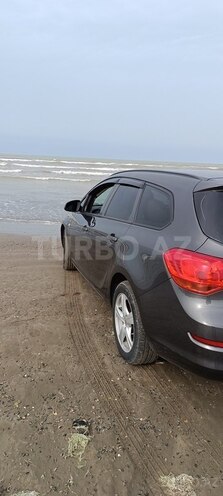 Opel Astra 2011, 240,150 km - 1.3 l - Bakı