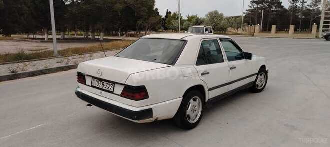 Mercedes E 200 1993, 234,123 km - 2.0 l - Bakı