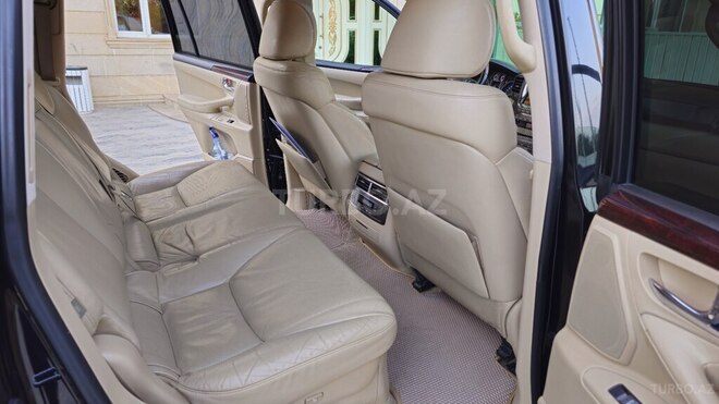 Lexus LX 570-4