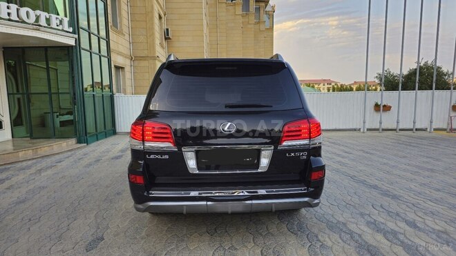 Lexus LX 570-2