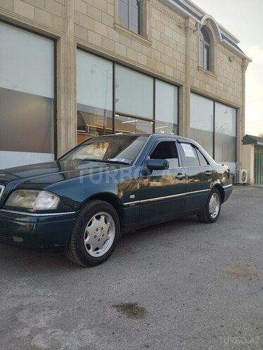 Mercedes C 180 1996, 393,446 km - 1.8 л - Yevlax