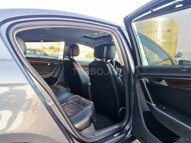 Volkswagen Passat 2011, 240,000 km - 2.5 l - Bakı