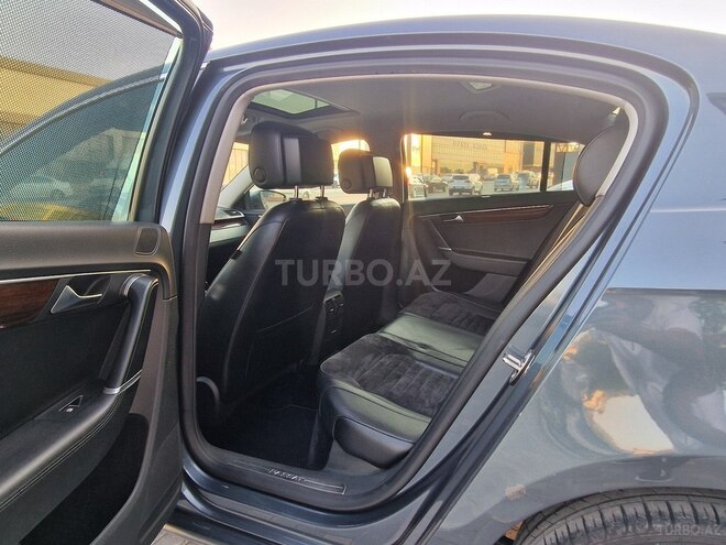 Volkswagen Passat 2011, 240,000 km - 2.5 l - Bakı