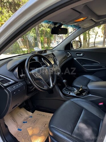 Hyundai Grand Santa Fe-7