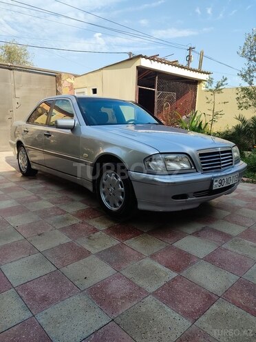 Mercedes C 220 d 1999, 292,058 km - 2.2 л - Bakı