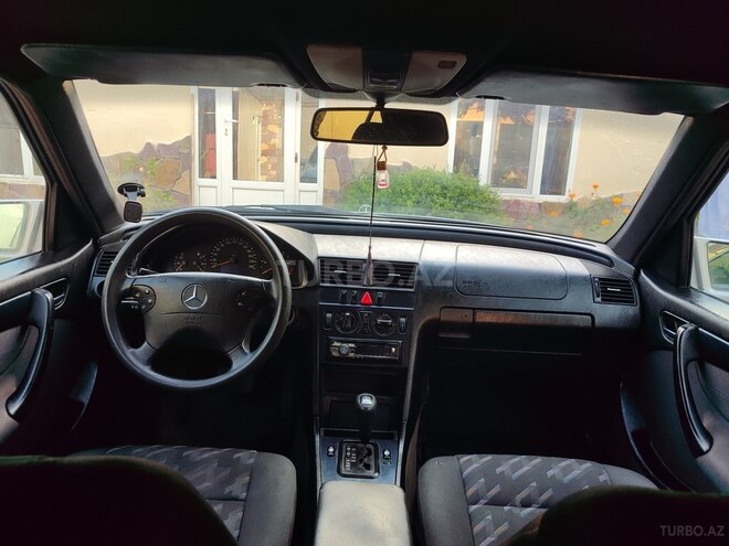 Mercedes C 220 d 1999, 292,058 km - 2.2 л - Bakı