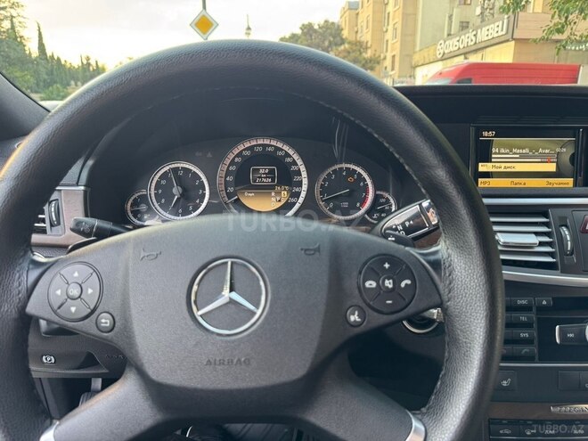Mercedes E 250 2012, 217,626 km - 1.8 l - Bakı
