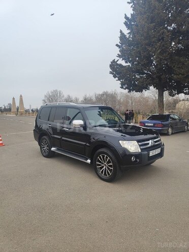 Mitsubishi Pajero 2007, 260,000 km - 3.0 л - Xudat