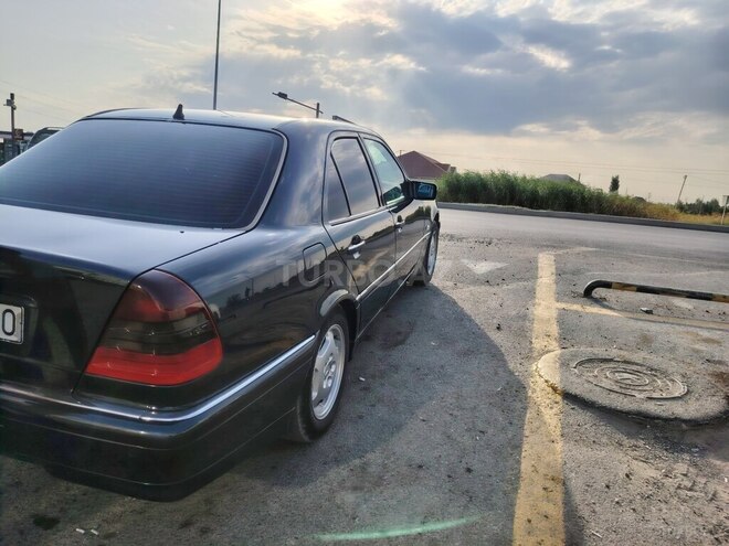 Mercedes C 240 1998, 420,000 km - 2.4 л - Bakı