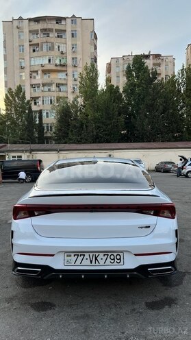 Kia K5-4