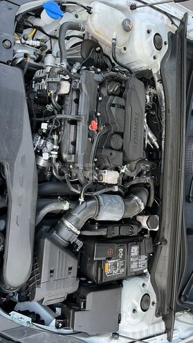Kia K5-10