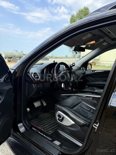 Mercedes GL 450 4MATIC 2007, 208,000 km - 4.7 l - Quba