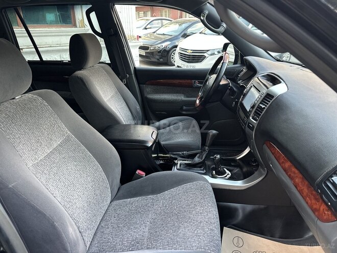 Toyota Land Cruiser Prado 2006, 303,000 km - 2.7 л - Bakı