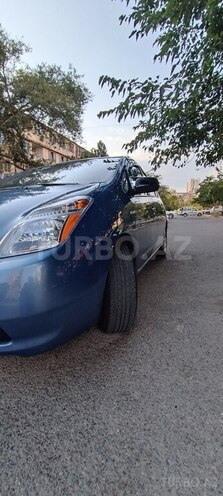 Toyota Prius-2