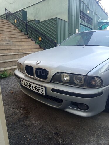 BMW 525 1998, 300,000 km - 2.5 l - Quba