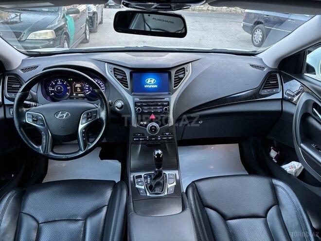 Hyundai Grandeur-12