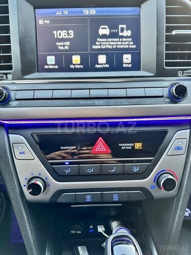 Hyundai Elantra 2018, 176,000 km - 2.0 л - Bakı