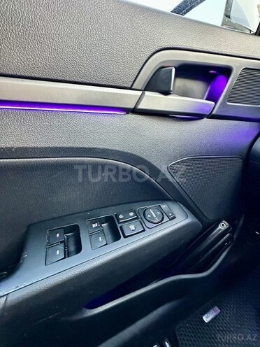 Hyundai Elantra 2018, 176,000 km - 2.0 л - Bakı
