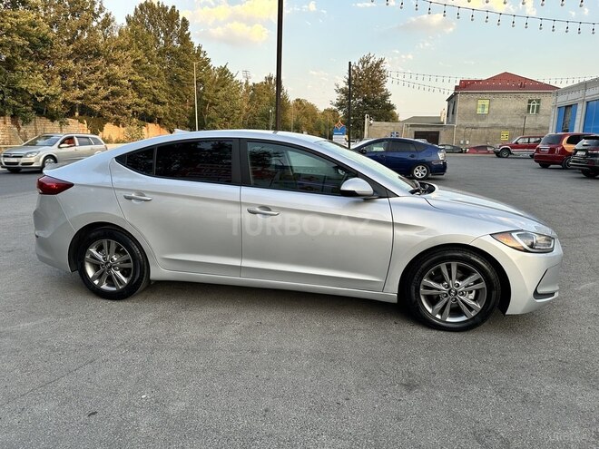 Hyundai Elantra 2018, 176,000 km - 2.0 л - Bakı