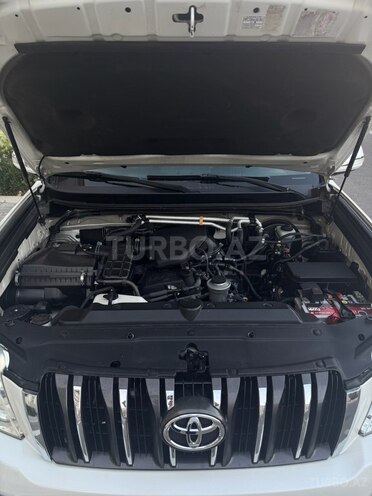 Toyota Land Cruiser Prado 2010, 405,000 km - 2.7 l - Bakı