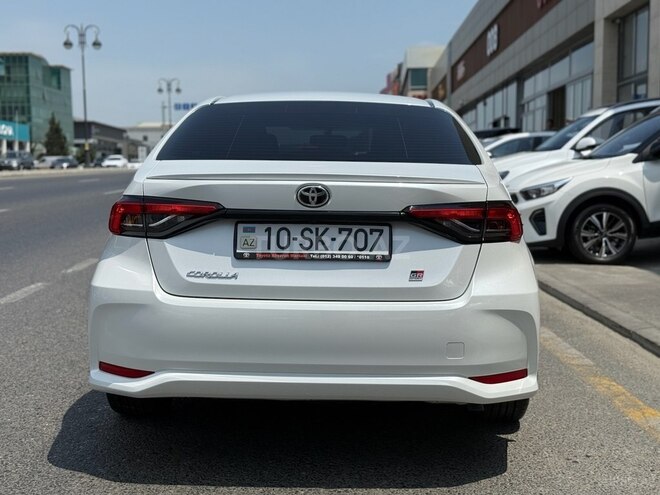 Toyota Corolla-6