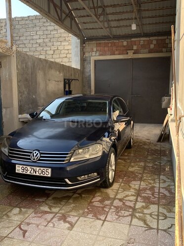 Volkswagen Passat 2013, 295,500 km - 1.8 л - Bakı