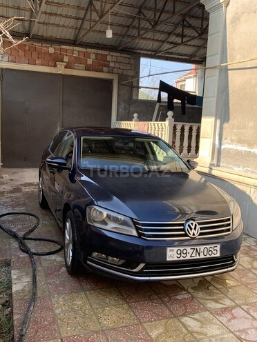 Volkswagen Passat 2013, 295,500 km - 1.8 л - Bakı