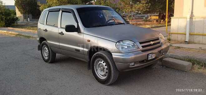 Chevrolet Niva 2007, 330,000 km - 1.7 l - Babək