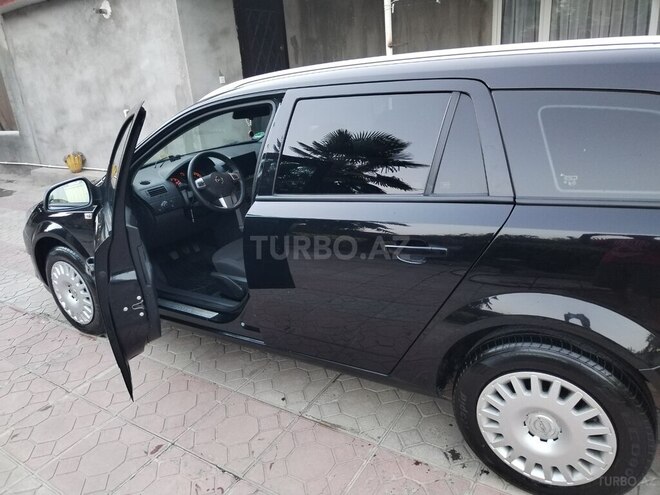 Opel Astra 2010, 19,044 km - 1.4 l - Bakı