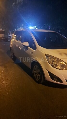 Opel Meriva-6
