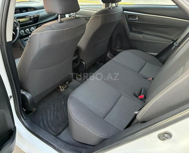 Toyota Corolla-2