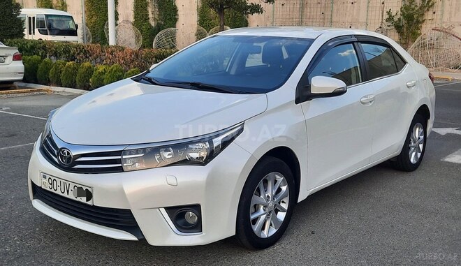 Toyota Corolla-11